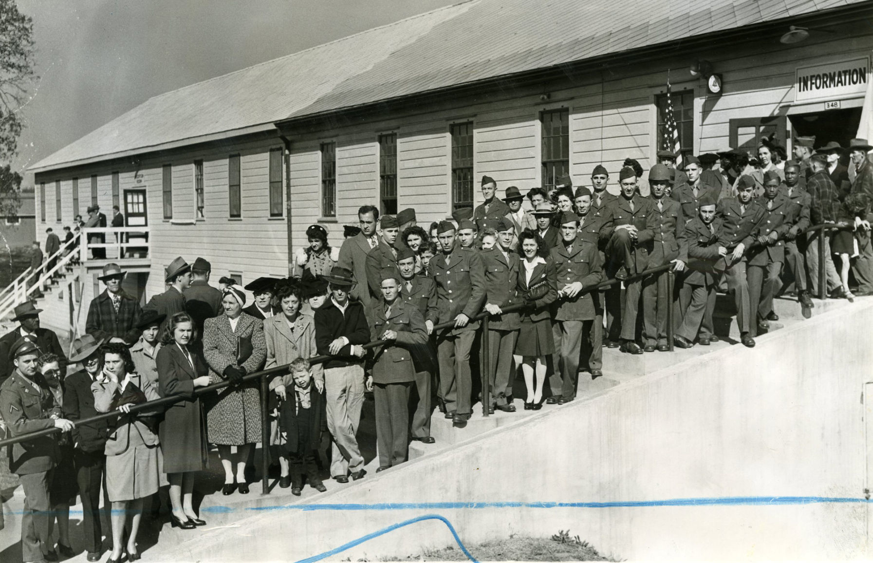 1943: Recreation hall opens